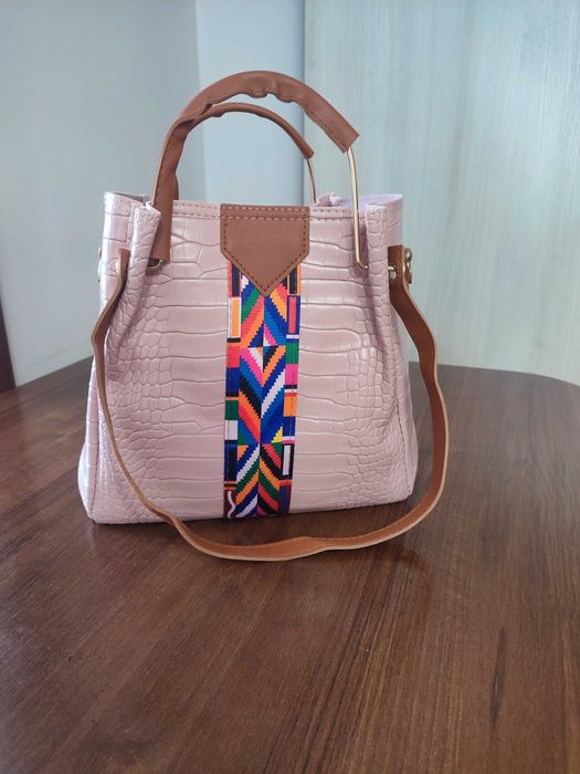 Продам женскую сумку