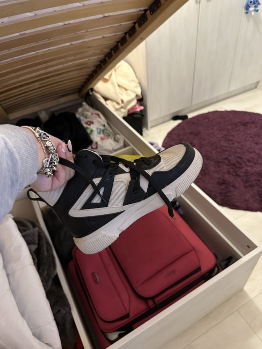 Дамски кецове