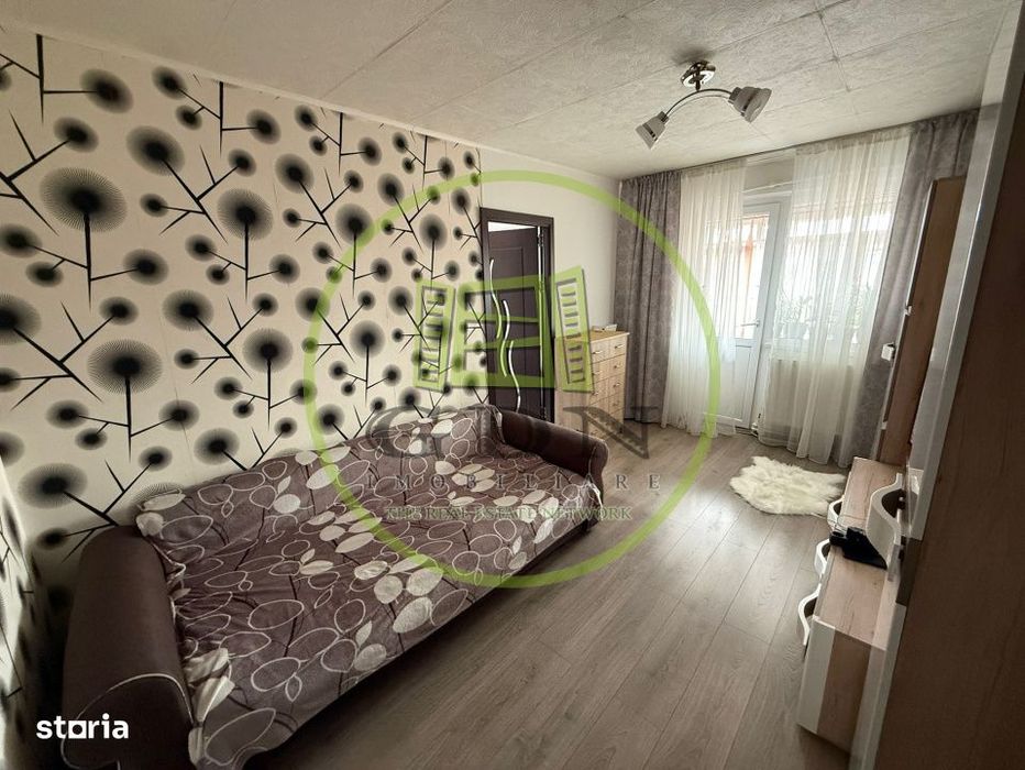 Apartament 2 camere semidecomandat, 40mp, Craiovita, zona Niela