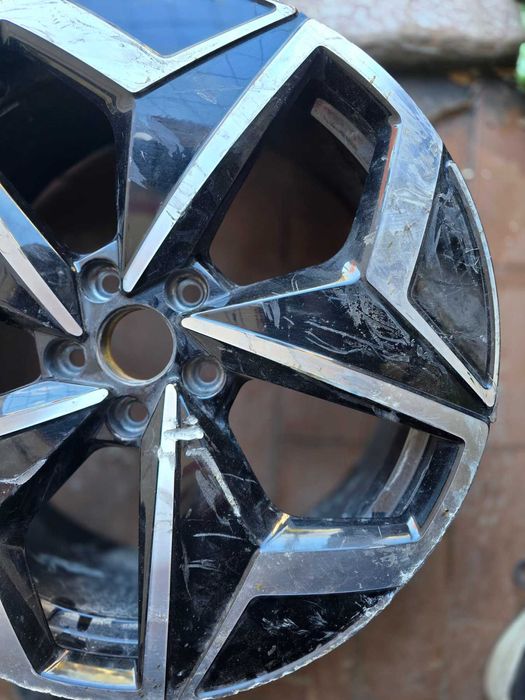 Алуминиева джанта VW ID 3 10A601025  7.5" x 19" 5x112 ET 50