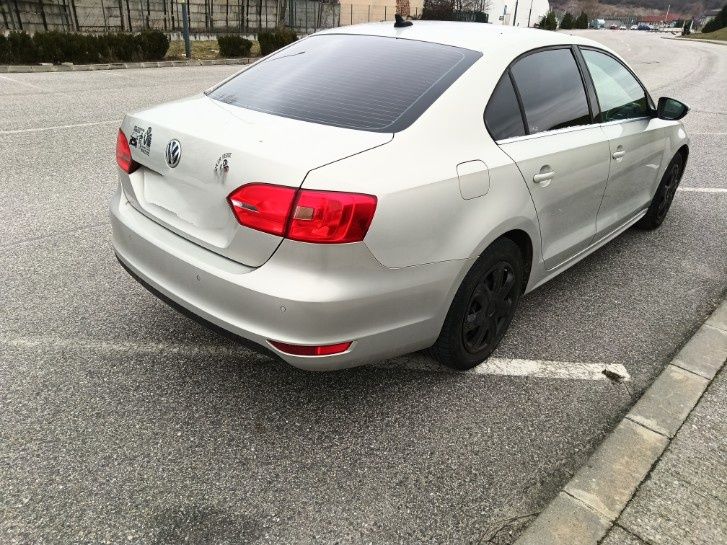 VW Jetta 1.6 diesel vând sau schimb