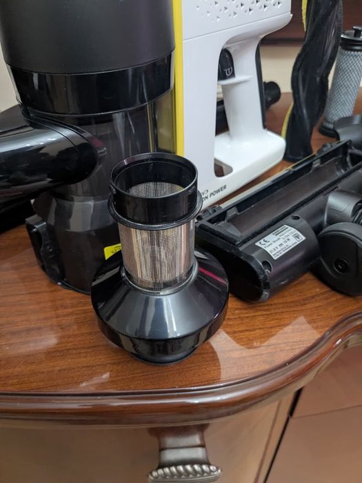 Пылесос Karcher VC4 Cordless My Home  белый