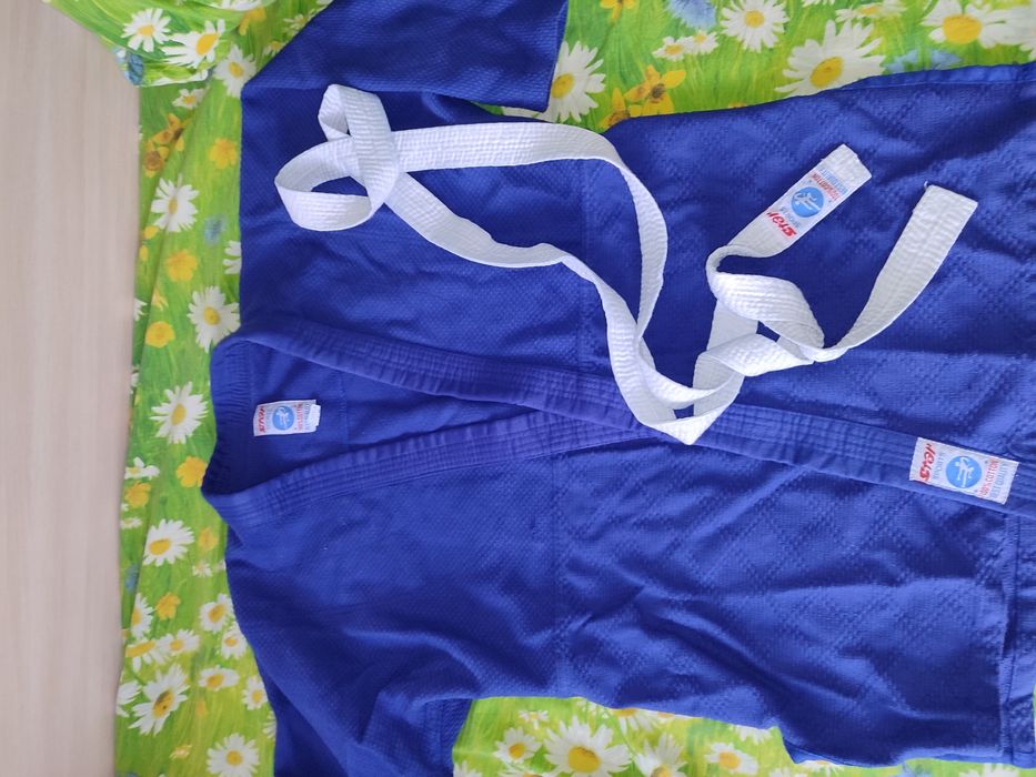 продам кимоно для дзюдо