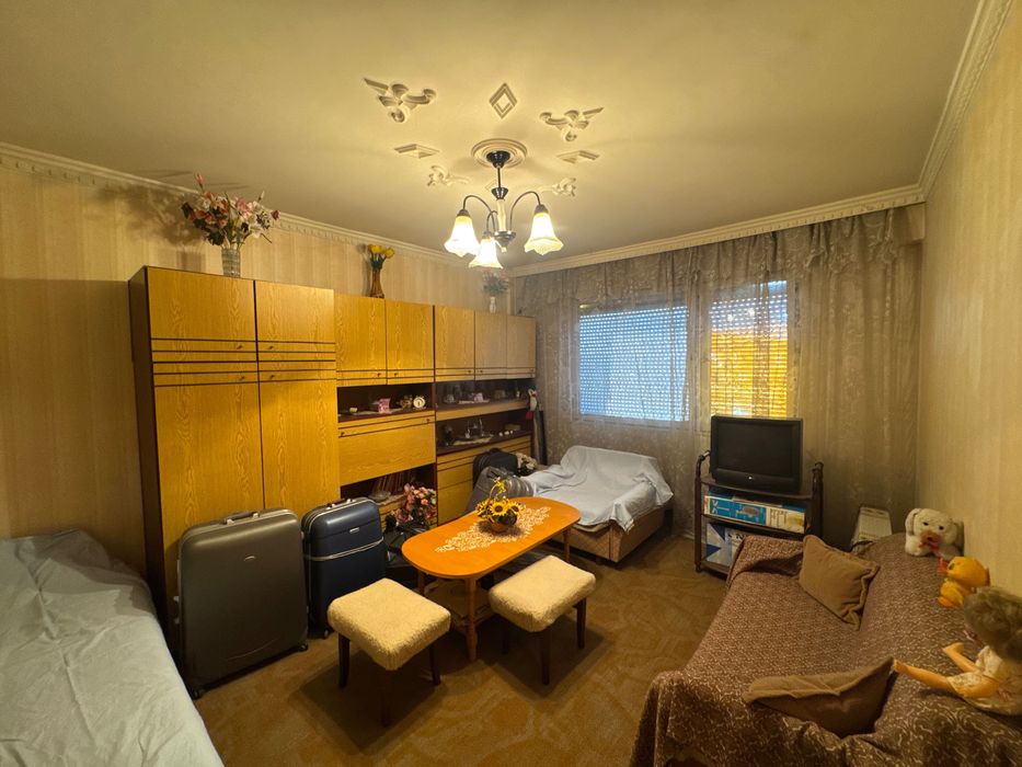 Продава се Двустаен апартамент в Плевен, Дружба 1 - 45 кв.м за 1112 €/кв.м - Снимка #1
