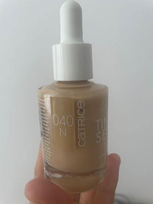 Фон фьо тен за лице Catrice