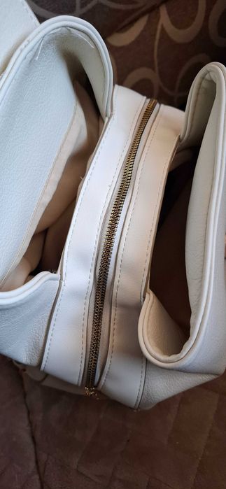 Бяла нова раница