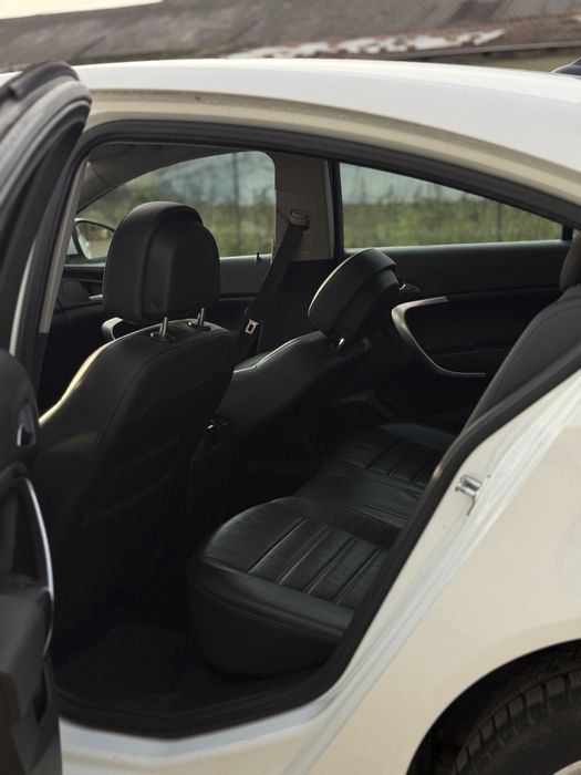 De vânzare – Opel Insignia 2.0 CDTI 2010  Full Options