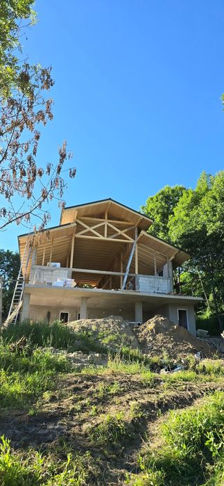 Executăm  Acoperișuri și Mansardari sistem complet