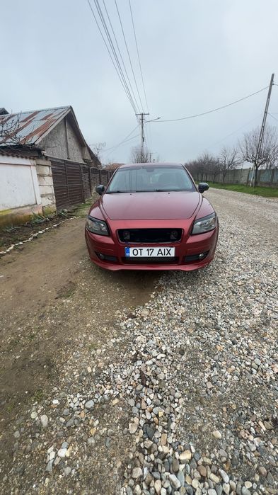 Volvo c30 2.4d 2008 sau dezmembrez la cerere cat mai mare !!!!!