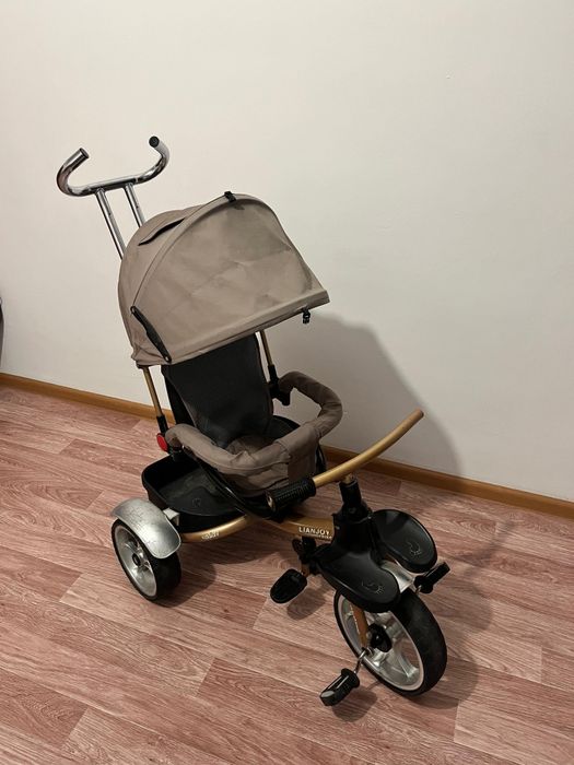 Продам детский велосипед каляску.