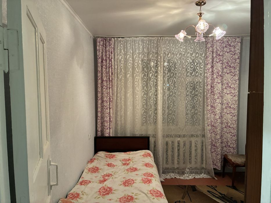 Сдаю 4комн квартиру