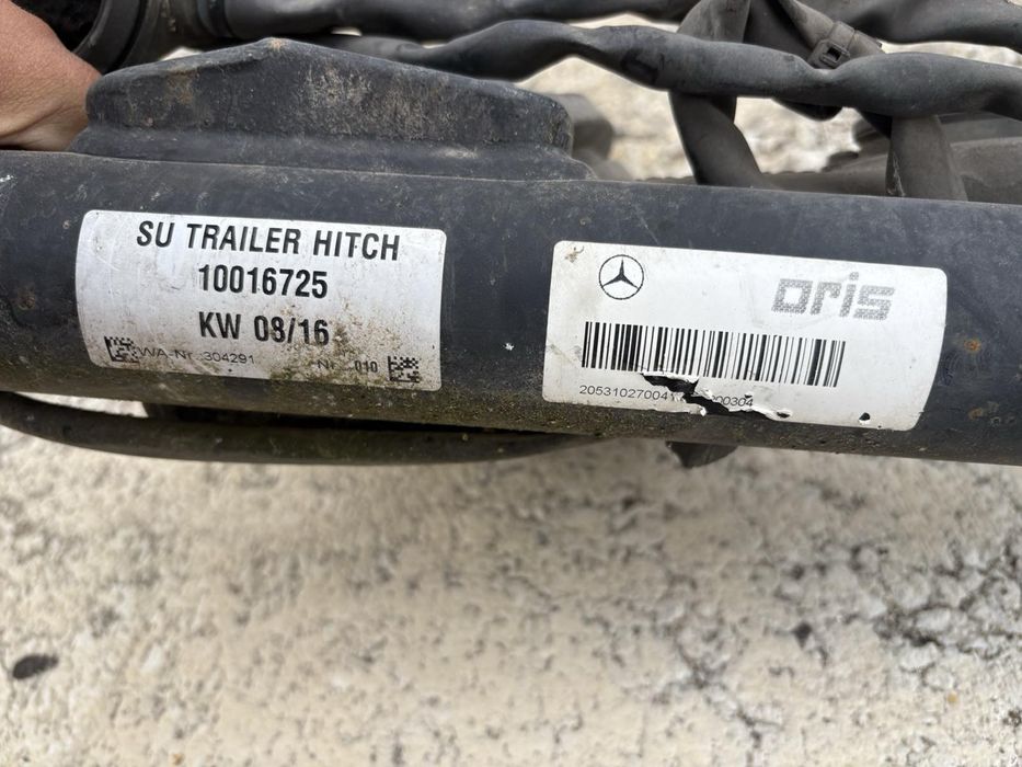 Оригинален теглич Mercedes W205 C класа