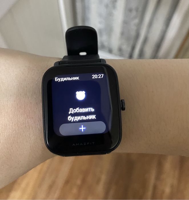 Продаю смарт часы AmazFit Bip U