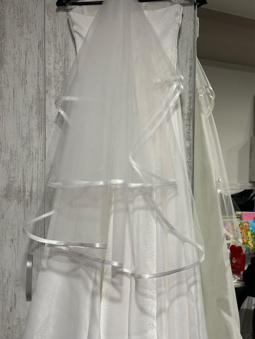 Чисто нова сватбена рокля