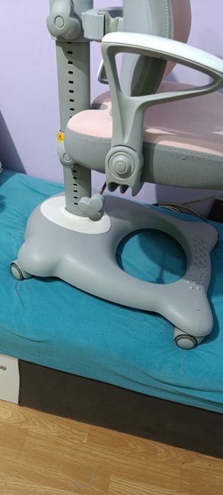 Офис стол за деца Kring Mike, Ергономичен, Мемори пяна,