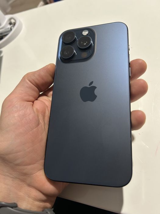 Vand iphone 15 pro max defect