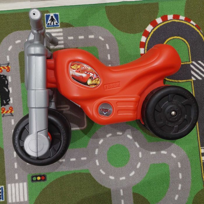 Детско моторче за бутане с крака FEBER