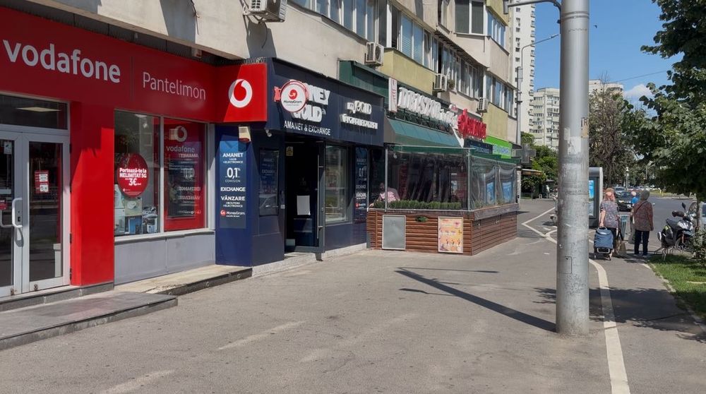 Spatiu comercial de închiriat Pantelimon intersecție-utilat carmangerie-macelarie