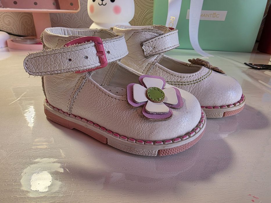 Сандали для девочки