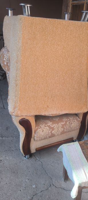 Диван б/у бесплатно