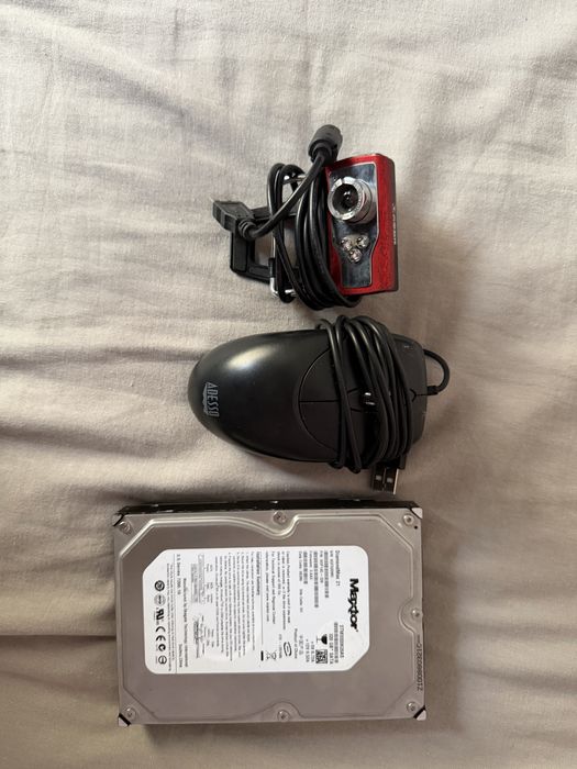 Жесткий диск, мышь и камера для ПК