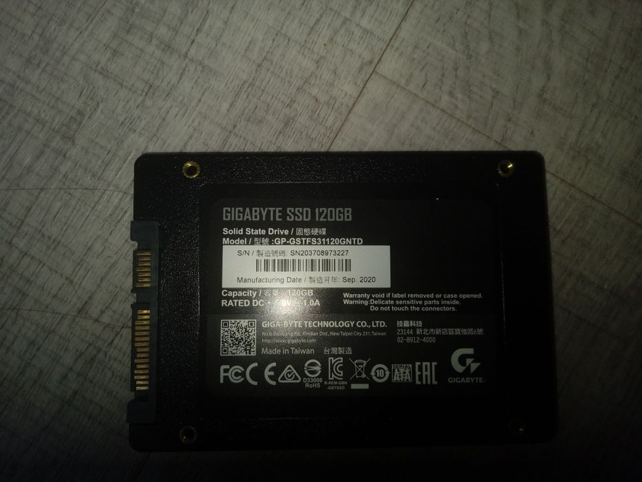 Продам ssd диск в отличном состоянии