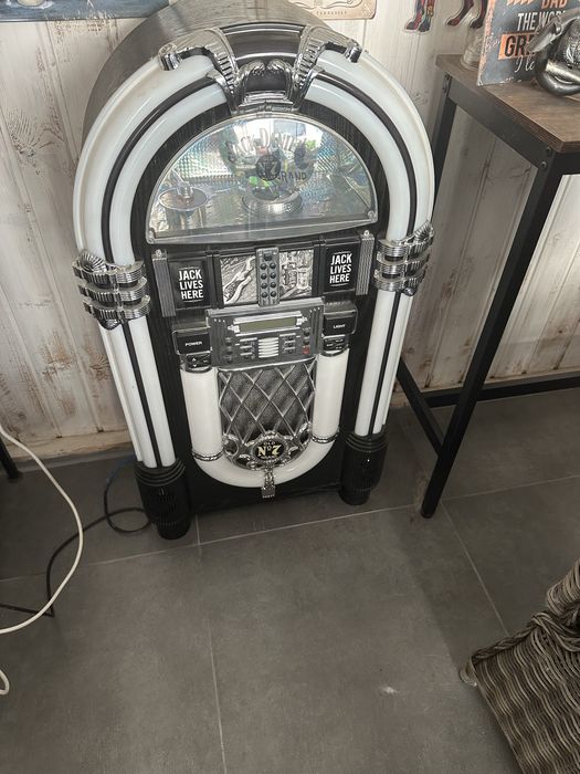Juke box radio cu cd player