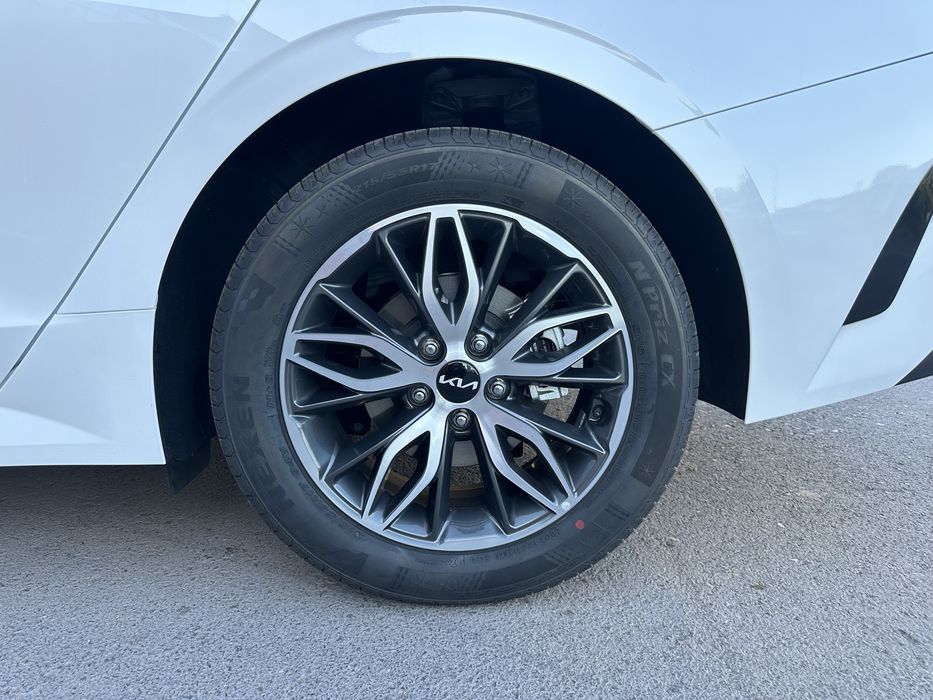 Диски с резиной R17 Kia K5