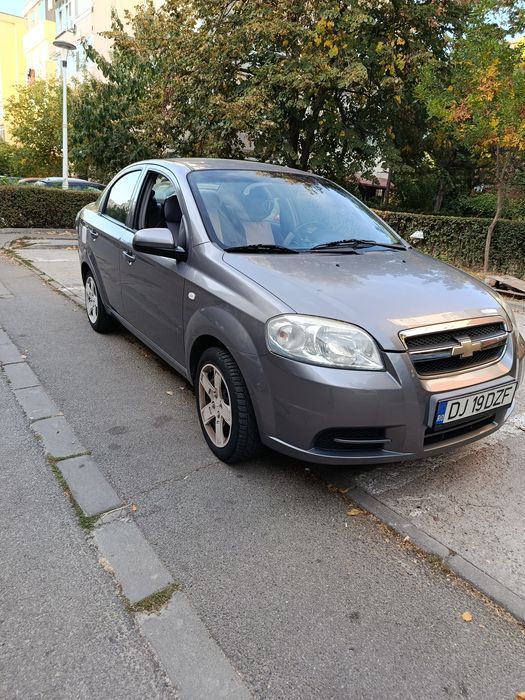 Vând mașină Chevrolet Aveo