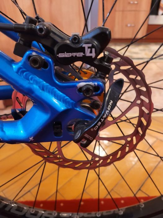 Dirt jumper Canyon stitched