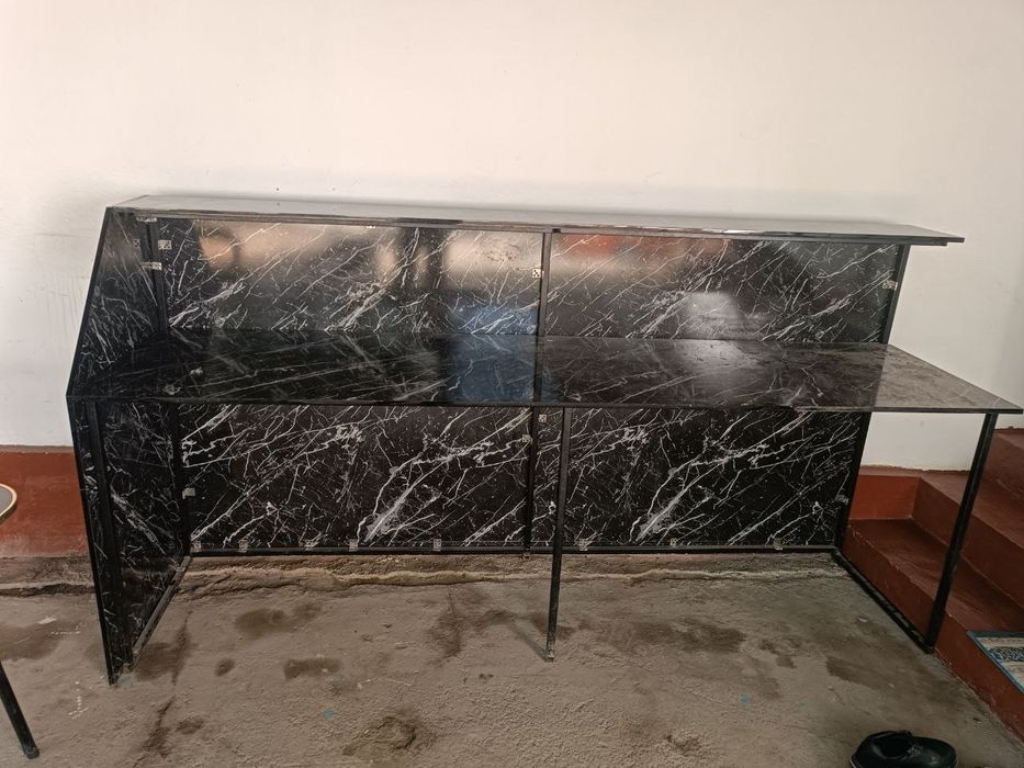 Fasfud bar sotiladi