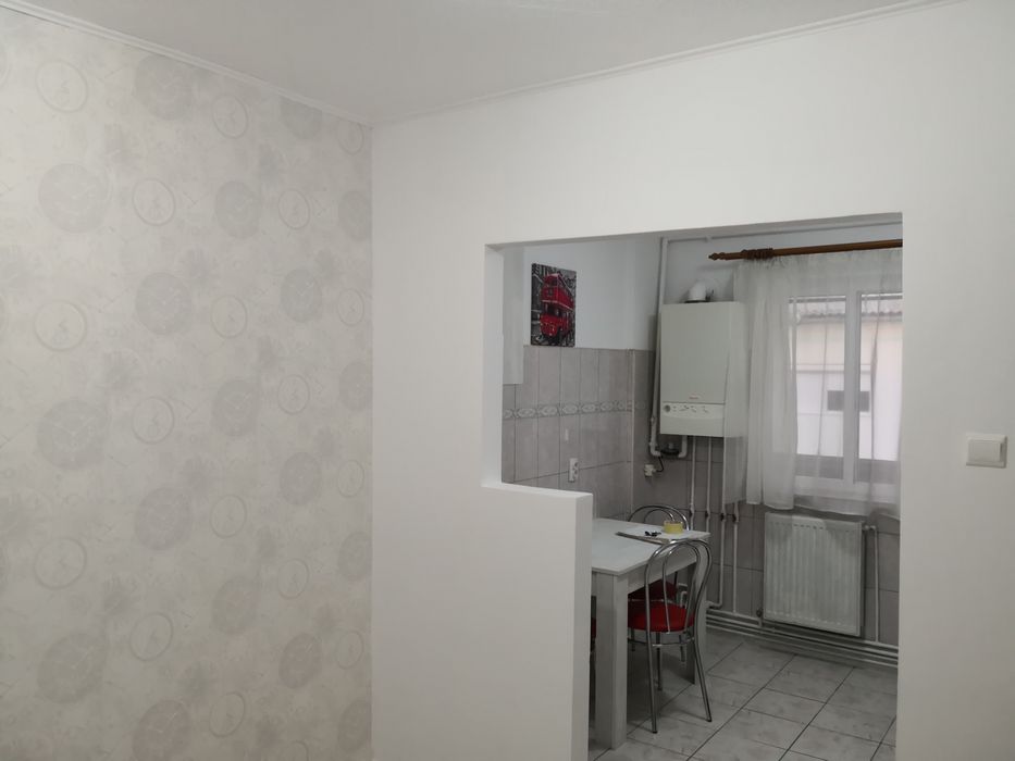 Vând apartament 2 camere decomandat