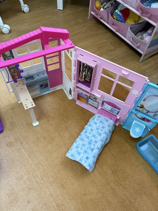 Casa barbie dream house , rulota voyaj, rulota mancare masina si altele