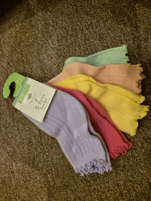 Гащички, чорапки и блузки за момиче 18-24м