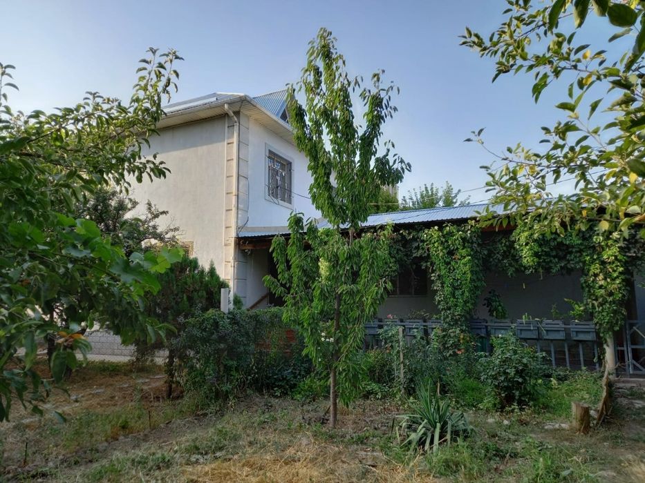 Дом в центре Шымкента