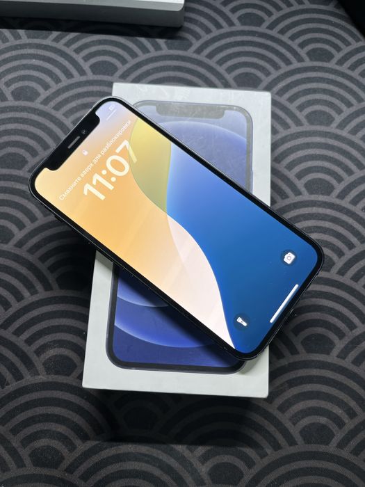 Продам iPhone 12 mini 64gb 76%