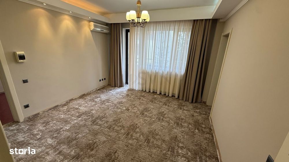 Apartament 4 camere decomandat, terasă, Aviatorilor