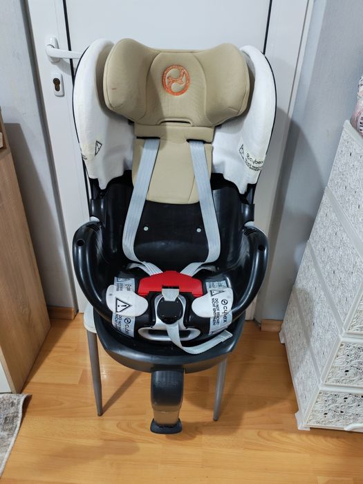 Столче за кола Sirona i-size 9-18кг