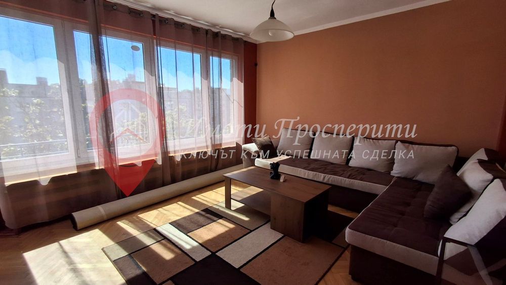 Дава се под наем Двустаен апартамент в София, Център - 73 кв.м за 800 € - Снимка #2