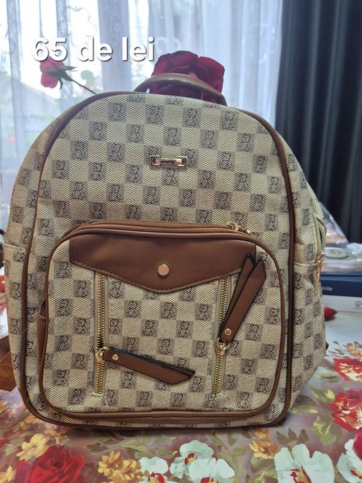 Ghiozdane dama diferite modele