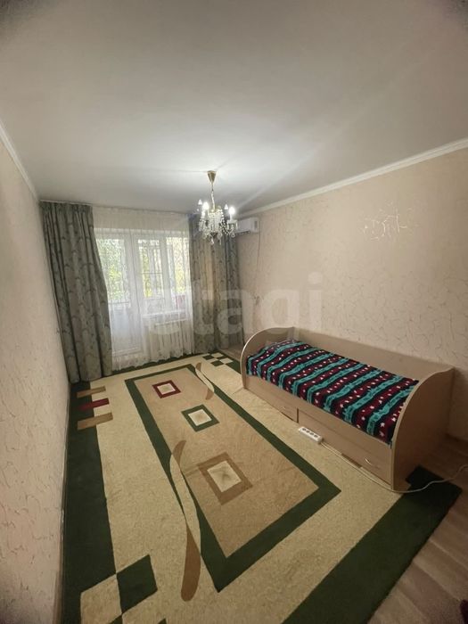 Продам 1 ком квартиру ( Сингай)