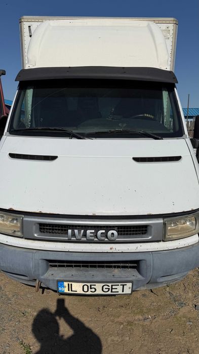 Vând autoutilitare dubă mercedes sprinter 315 cdi 150 cp 3,5t/2008 6000 euro si furgon iveco daily 35 c 10 cu lift 3,5 t 100 cp/2007 500 euro