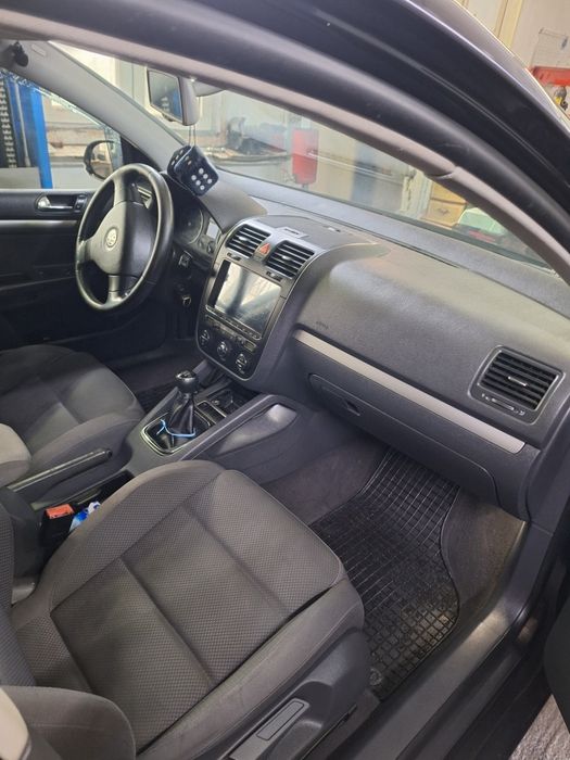 VOLKSWAGEN Golf 2005 — imagine 5