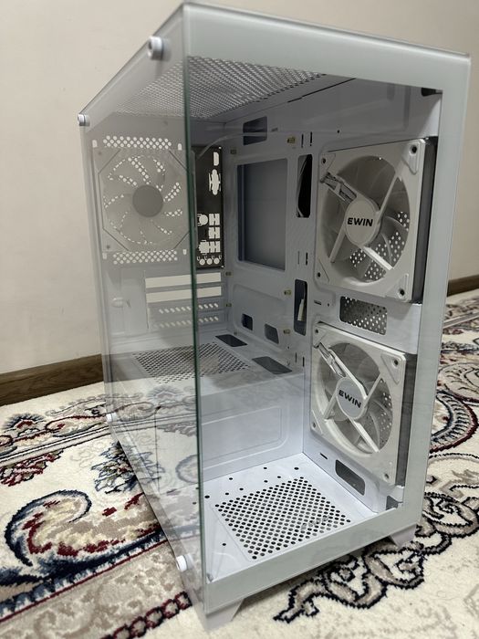 Pc case akvarium white ewin