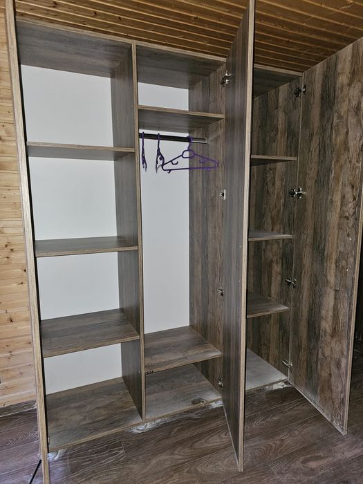 Dulap din pal cu abs de 2 mm