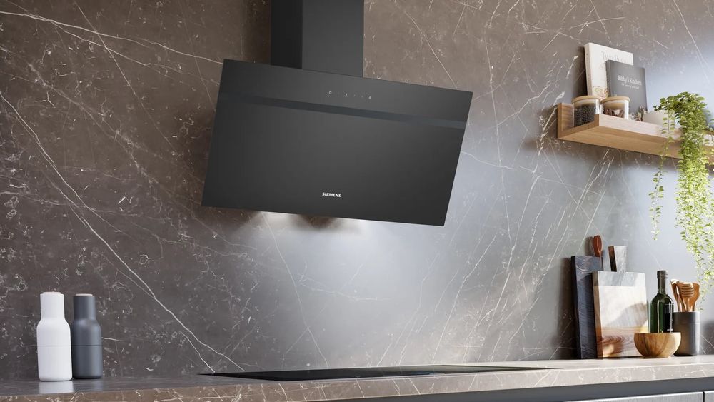 Nou Sigilat SIEMENS Hota decorativa iQ100 LC85KDK60, Clasa A, 550 m³/h, 80 cm OT24