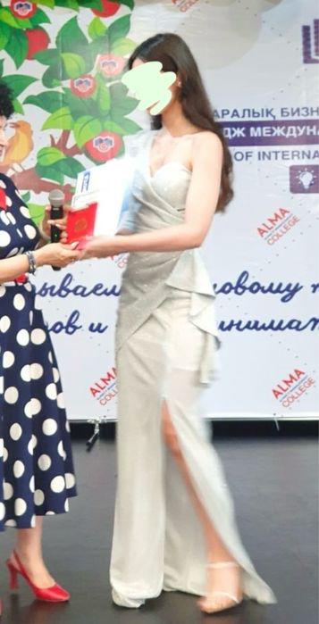 Вечернее платье