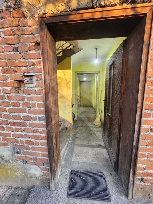 Продава се Къща в с. Мало Конаре, Област Пазарджик - 198 кв.м за 188 €/кв.м - Снимка #1