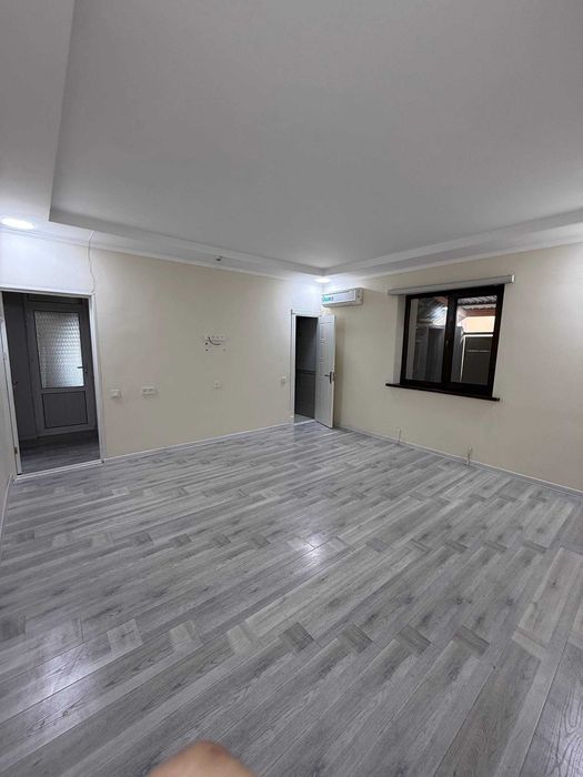 Аренда под Гостиницу, Клинику, Офис, 1000 кв.м, 3-этажное у дороги