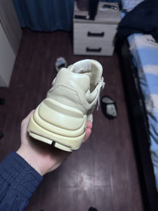 Vand adidasi gucii marimea 38.5-39
